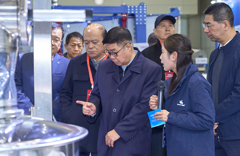 高服以“智能筛分系统+防爆解决方案”双引擎驱动制造业升级，获工信部领导现场点赞.png